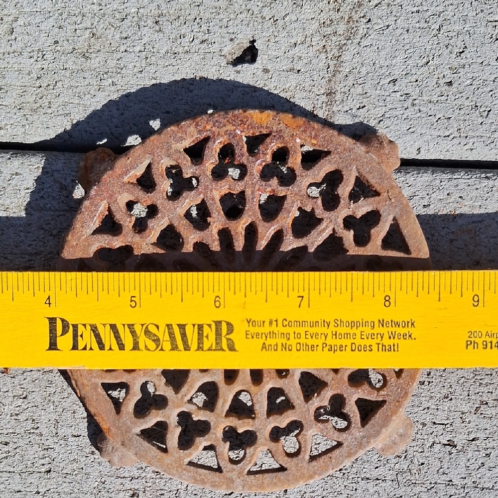 Vintage Round Cast Iron Trivet - Picture 3 of 4